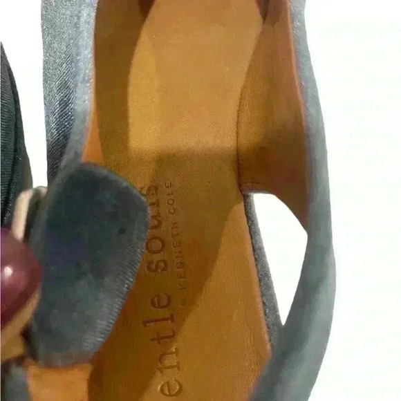 Gentle Souls by Kenneth Cole Noemi Blue Velvet Slingback Demi Wedge Sandals 8.5 - Picture 10 of 10